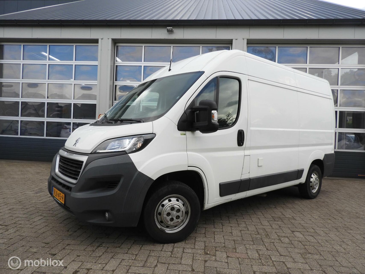 Peugeot Boxer - Bestel 2.0 BlueHDI L2H2 - AutoWereld.nl