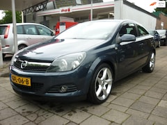 Opel Astra GTC - 2.0 turbo sport navi, 18 inch 6 versn.trekhaak