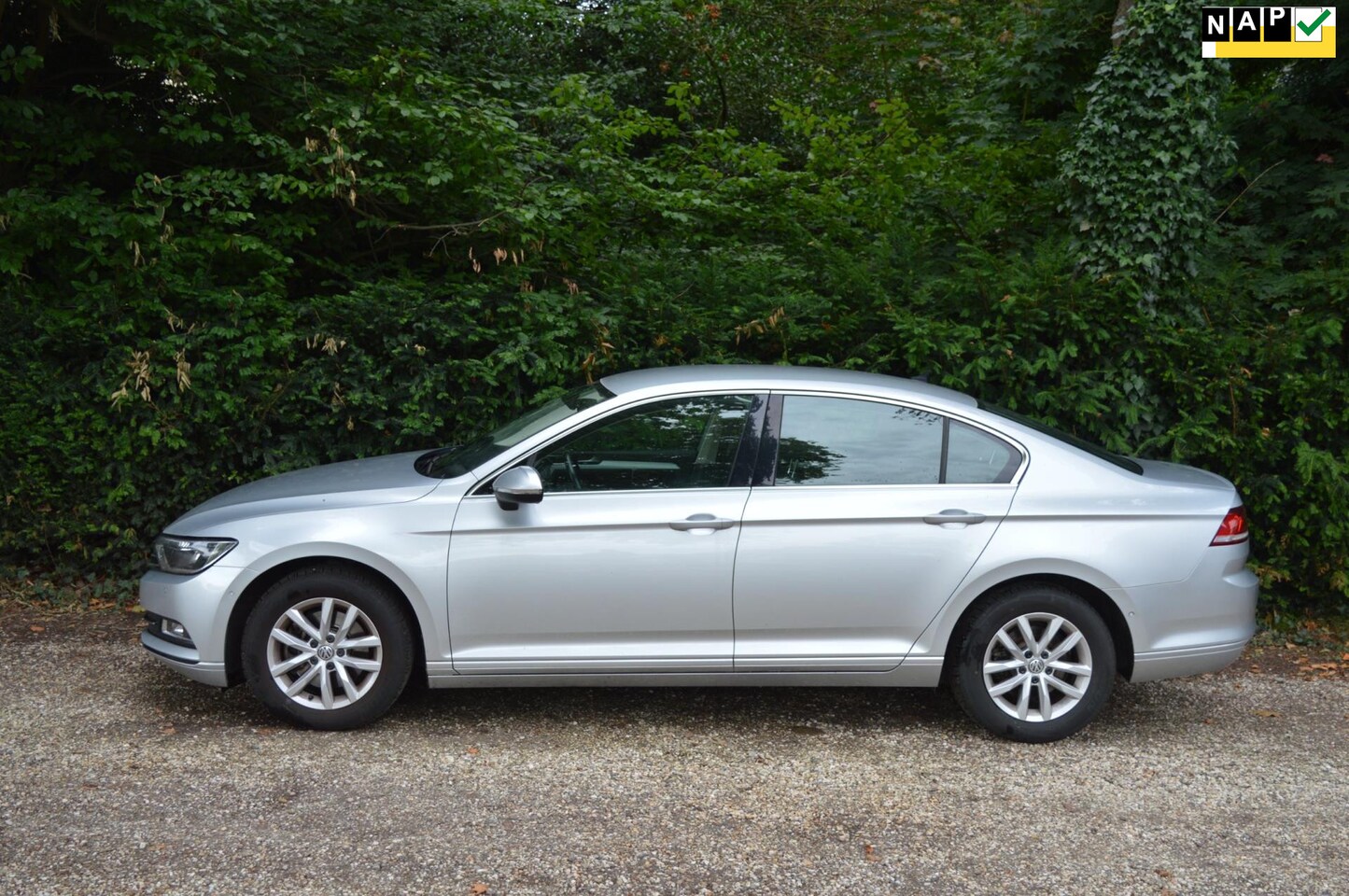 Volkswagen Passat - 1.4 TSI ACT Highline navi/camera - AutoWereld.nl