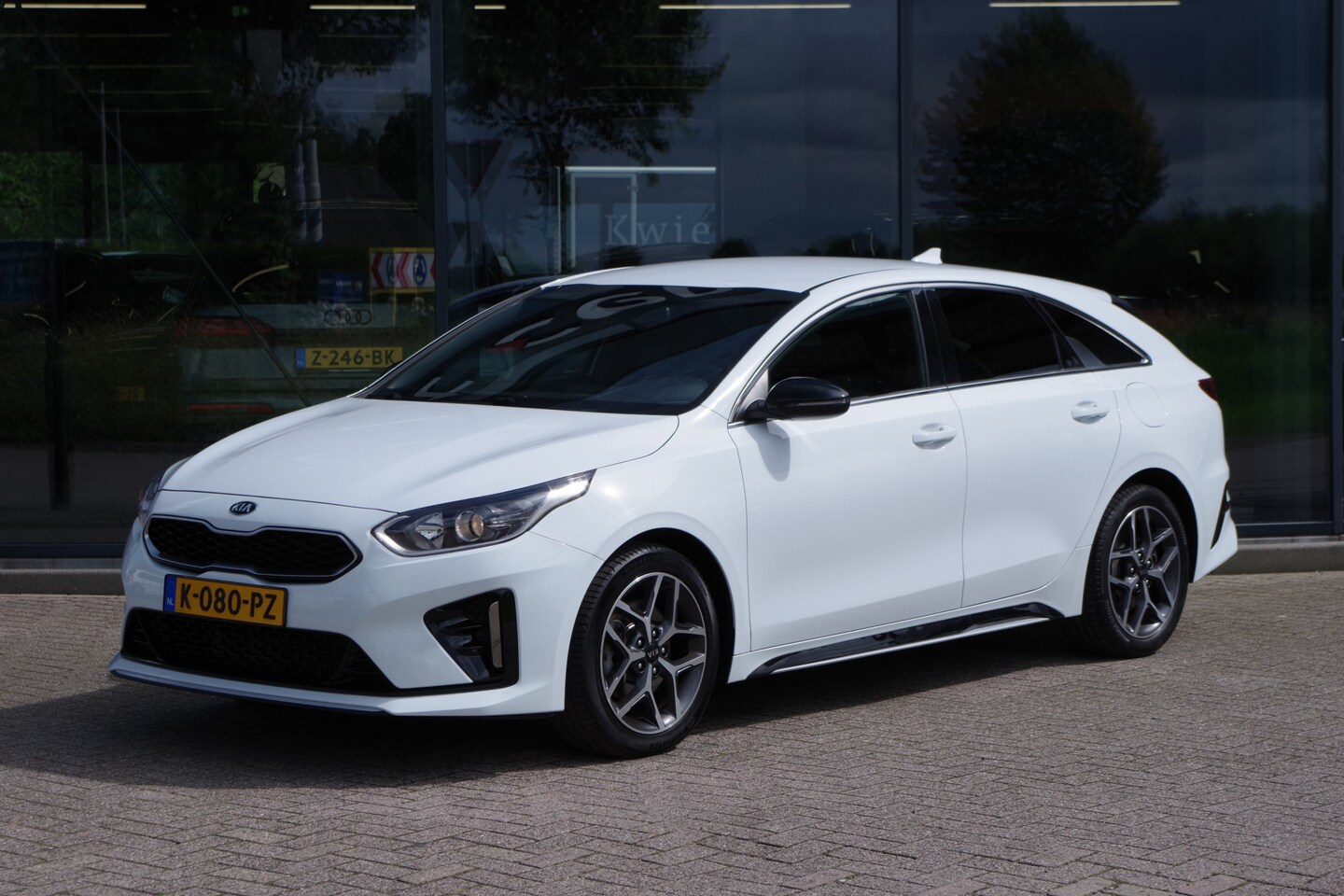 Kia Pro cee'd - 1.0 T-GDI 120 PK GT-Line Edition, Naviagtie, Sportstoelen, Camera, CarPlay, Cruise Control - AutoWereld.nl