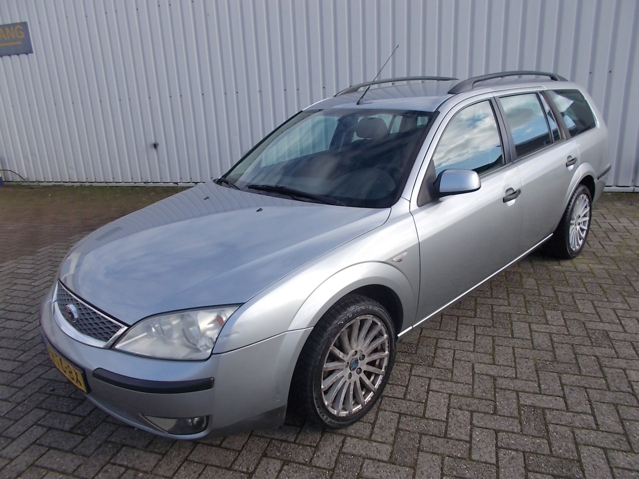 Ford Mondeo Wagon - 1.8-16V Champion 1.8-16V Champion - AutoWereld.nl