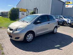 Toyota Yaris - 1.0 VVTi Acces