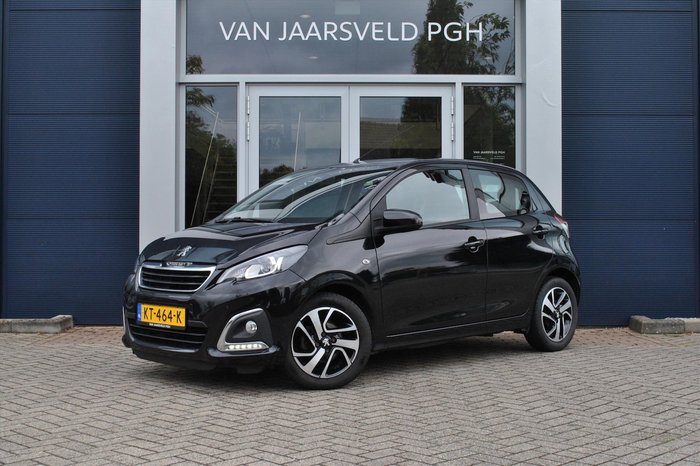 Peugeot 108 - 5drs Allure 1.0 e-VTi 68pk Clima / Camera - AutoWereld.nl