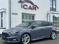 Ford Focus - 2.0 ST-2 Xenon-Navi-Keyless-Performance-Cruise