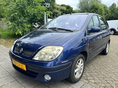 Renault Scénic - 1.6- 5 deurs , trekhaak , airco