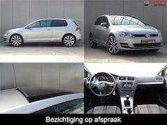 Volkswagen Golf - 1.2 TSI Trendline * PANORAMADAK * VERW, STOELEN