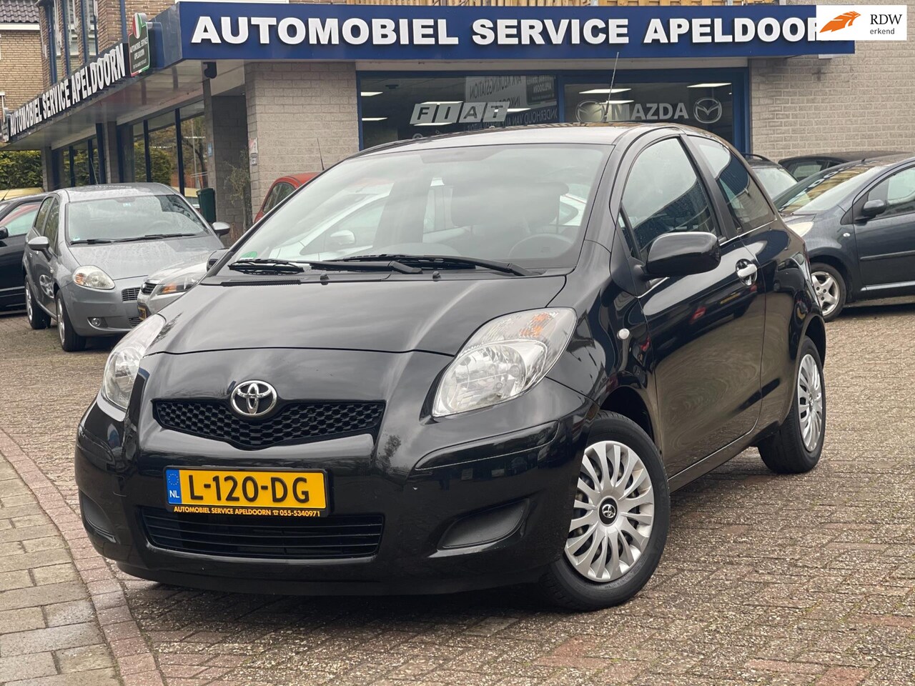 Toyota Yaris - 1.0 VVT-i Access*AIRCO*STUURBEKR.*ELLEK.PAKKET*AUX*O.BOEKJES - AutoWereld.nl