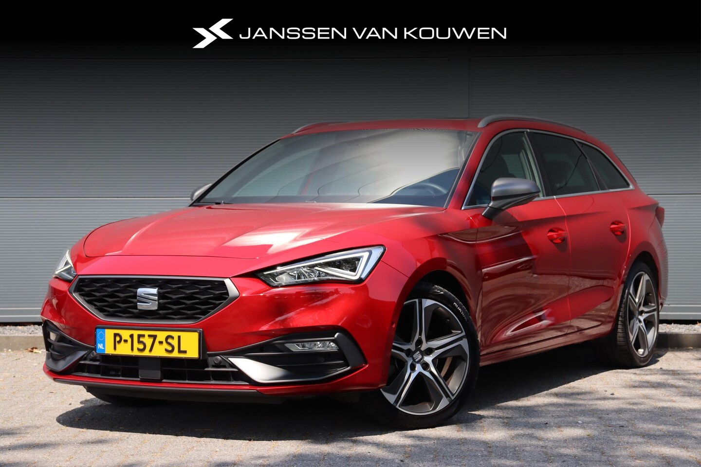 Seat Leon Sportstourer - 1.5 eTSI FR | Pano | Navi  | ACC  | Beats | - AutoWereld.nl