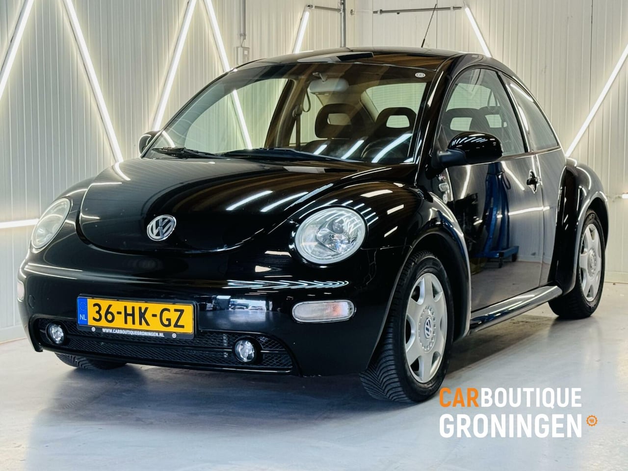 Volkswagen New Beetle - 2.3 V5 Highline | AIRCO | NAP | 170PK+ - AutoWereld.nl