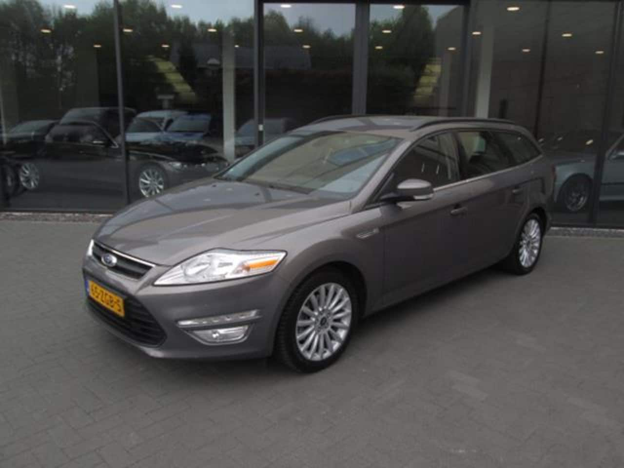 Ford Mondeo Wagon - 1.6 TDCi Titanium Wagon 1.6 TDCi Titanium ,NaviPlus,Stoelverw,Ecc,Pdc,Led,17 Inch - AutoWereld.nl