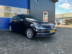 Volkswagen Golf - 1.5 TSI Highline DSG trekhaak Navi