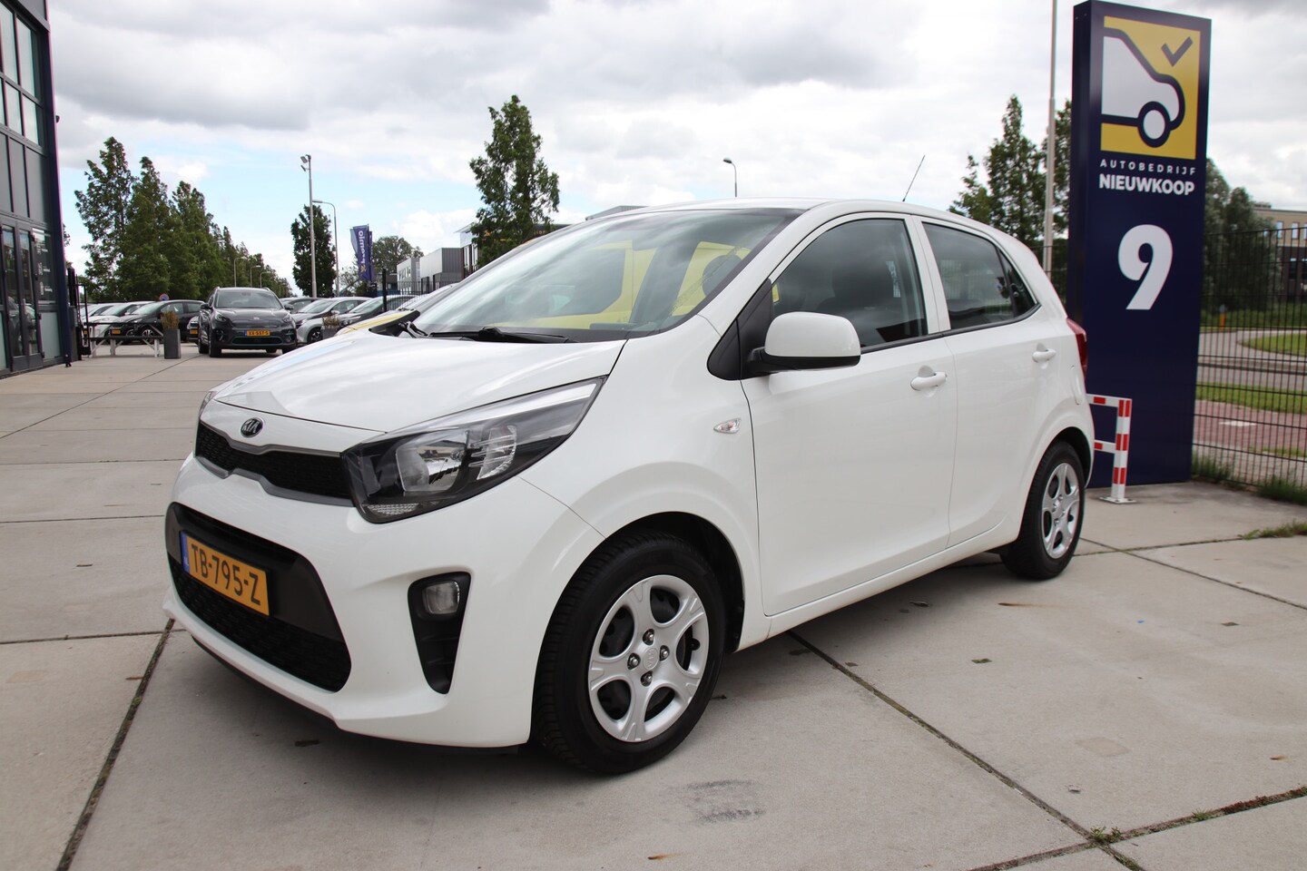 Kia Picanto - 1.0 CVVT EconomyPlusLine Airco, NL auto, Carkit, BOVAG ZOMER VOORDEEL! - AutoWereld.nl