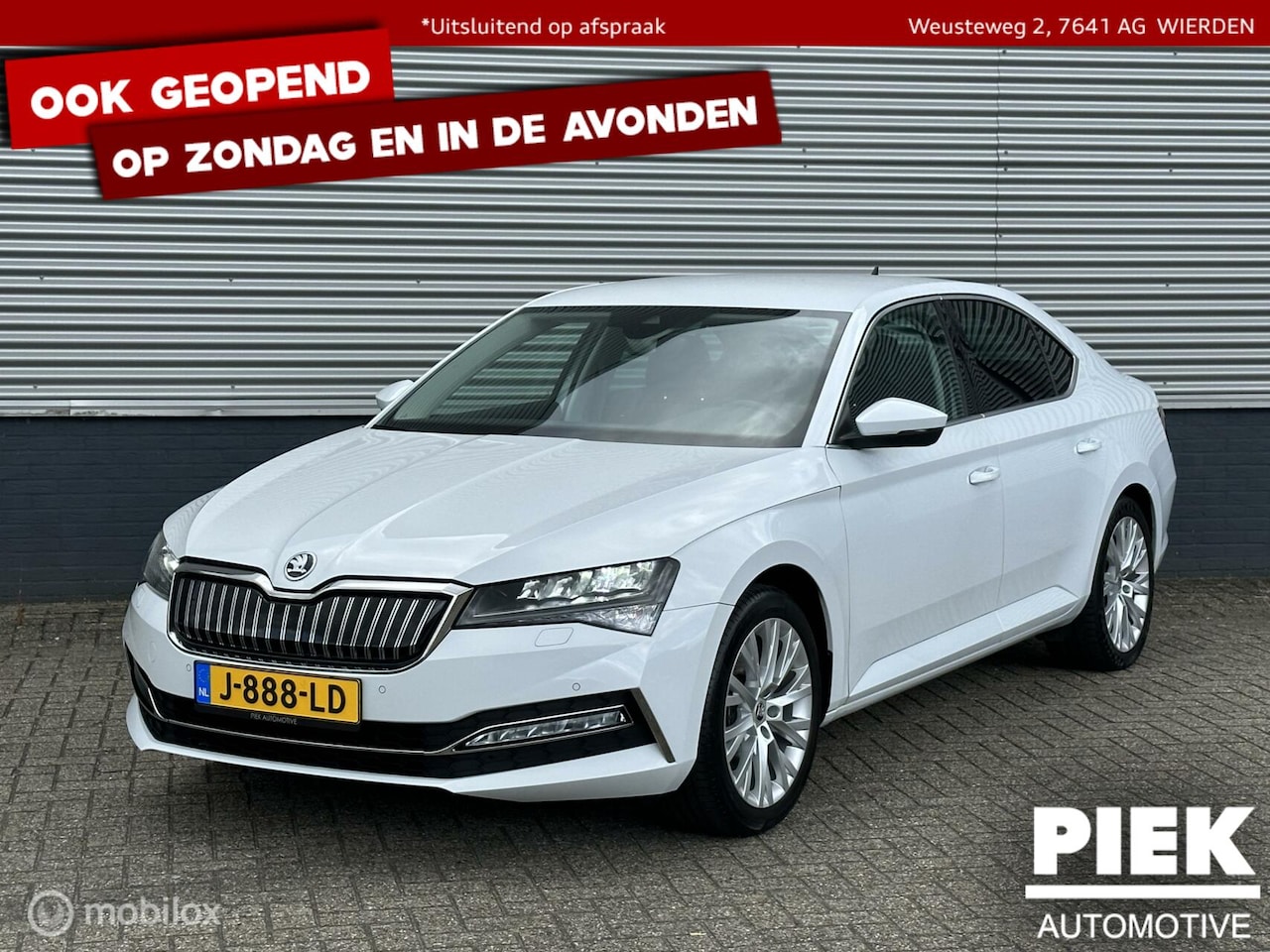 Skoda Superb - 1.4 TSI iV Business Edition Plus 1.4 TSI iV Business Edition Plus BOMVOL - AutoWereld.nl