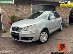 Volkswagen Polo - 1.4-16V United