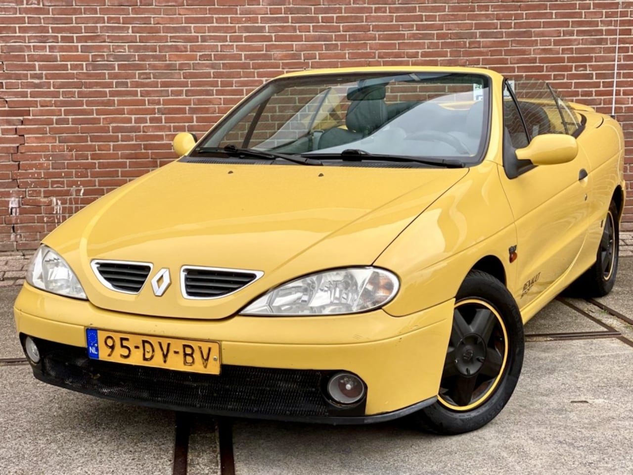 Renault Mégane Cabrio - 1.6-16V Sport 1.6-16V Sport - AutoWereld.nl