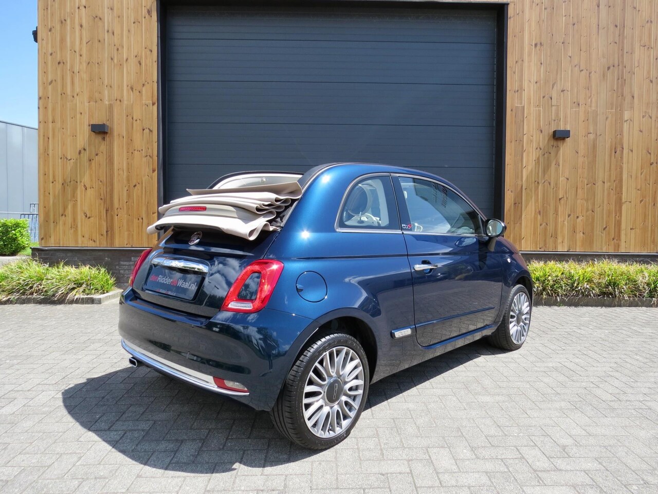 Fiat 500 C - 1.2 Lounge *Big navi *Climate *Cruise con *16inch - AutoWereld.nl