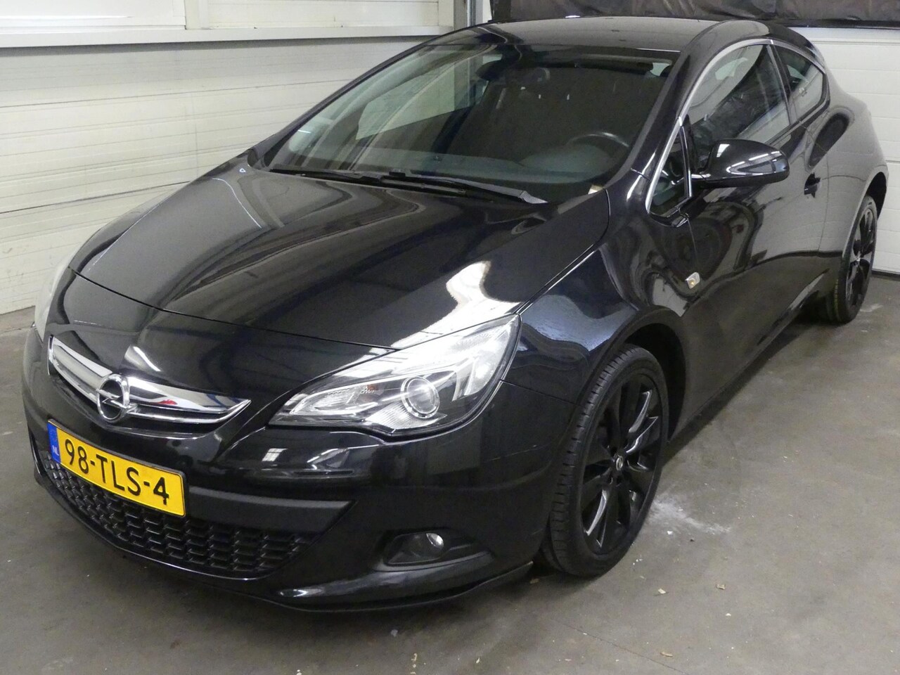 Opel Astra GTC - 1.4 Turbo Sport - Dealer Onderhouden - Keurige auto - AutoWereld.nl