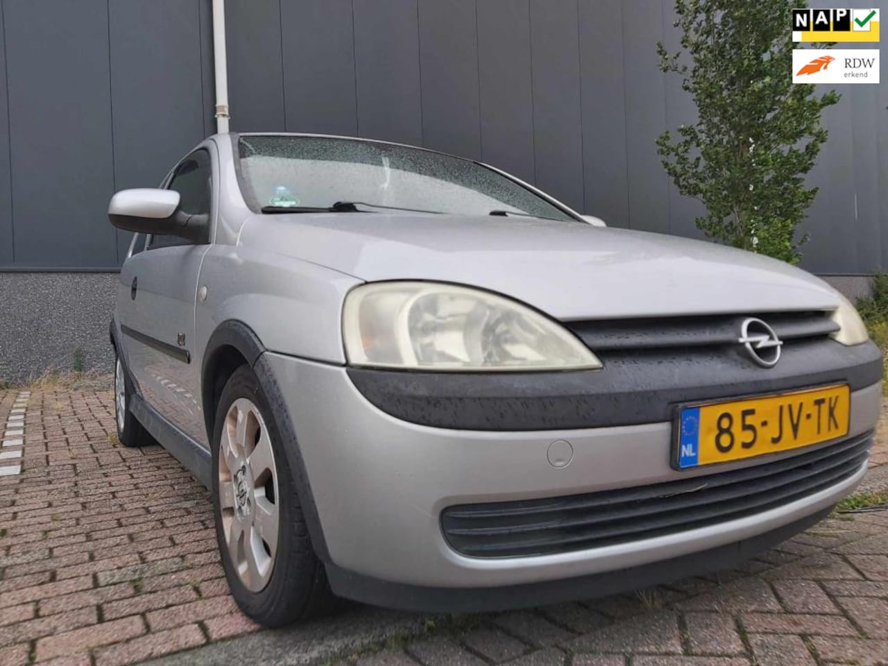 Opel Corsa - 1.2-16V Sport 1.2-16V Sport - AutoWereld.nl