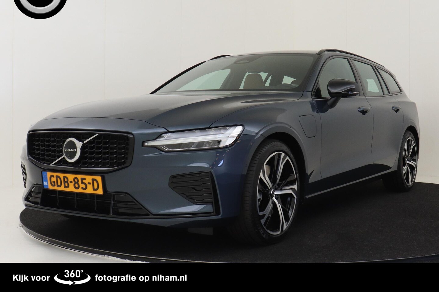 Volvo V60 - T6 RECHARGE AWD PLUS DARK -GEVENT.LEDER|360°CAM|ADAP.CRUISE|KEYLESS|VERW.VOORRUIT - AutoWereld.nl