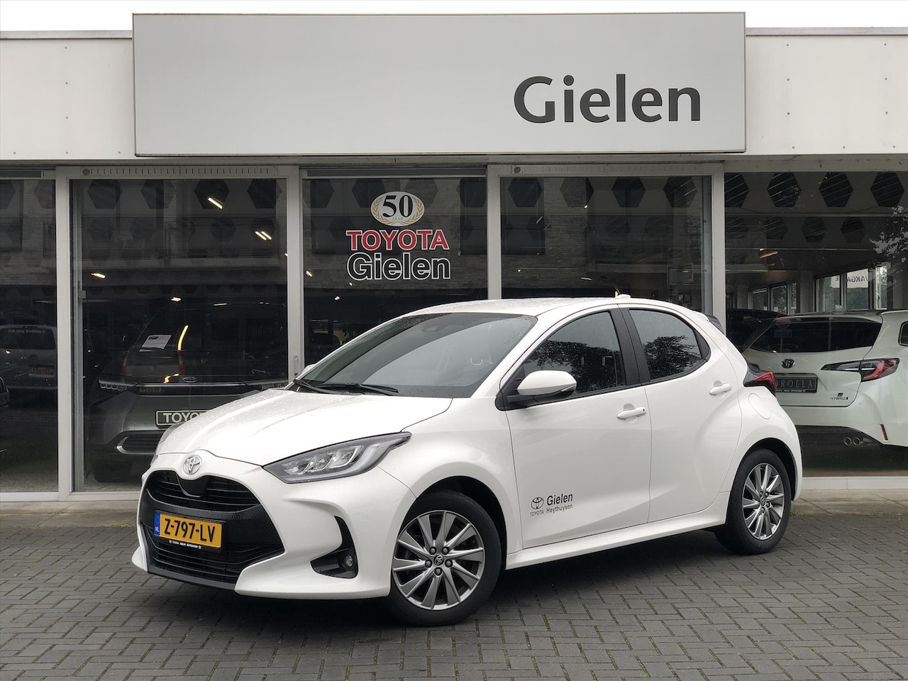 Toyota Yaris - 1.5 VVT-i Dynamic Plus | Apple CarPlay/Android auto, Stoel + Stuurverwarming, Lichtsensor, - AutoWereld.nl