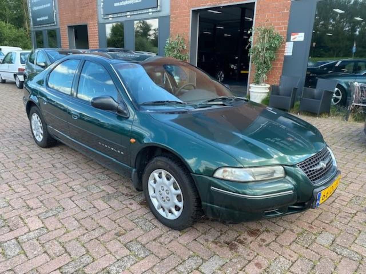 Chrysler Stratus - 2.0i-16V LE Airco, APK - AutoWereld.nl