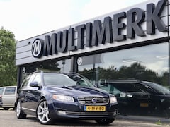 Volvo V70 - D2 Nordic+ Automaat, Leder, dakspoiler, trekhaak