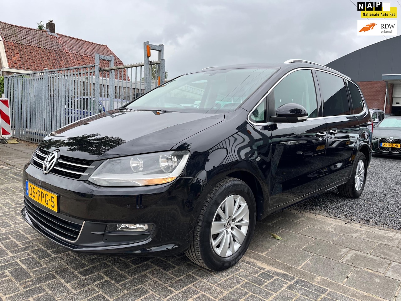 Volkswagen Sharan - 1.4 TSI Comfortline 7 persoons | automaat | navigatie | Apple CarPlay | - AutoWereld.nl