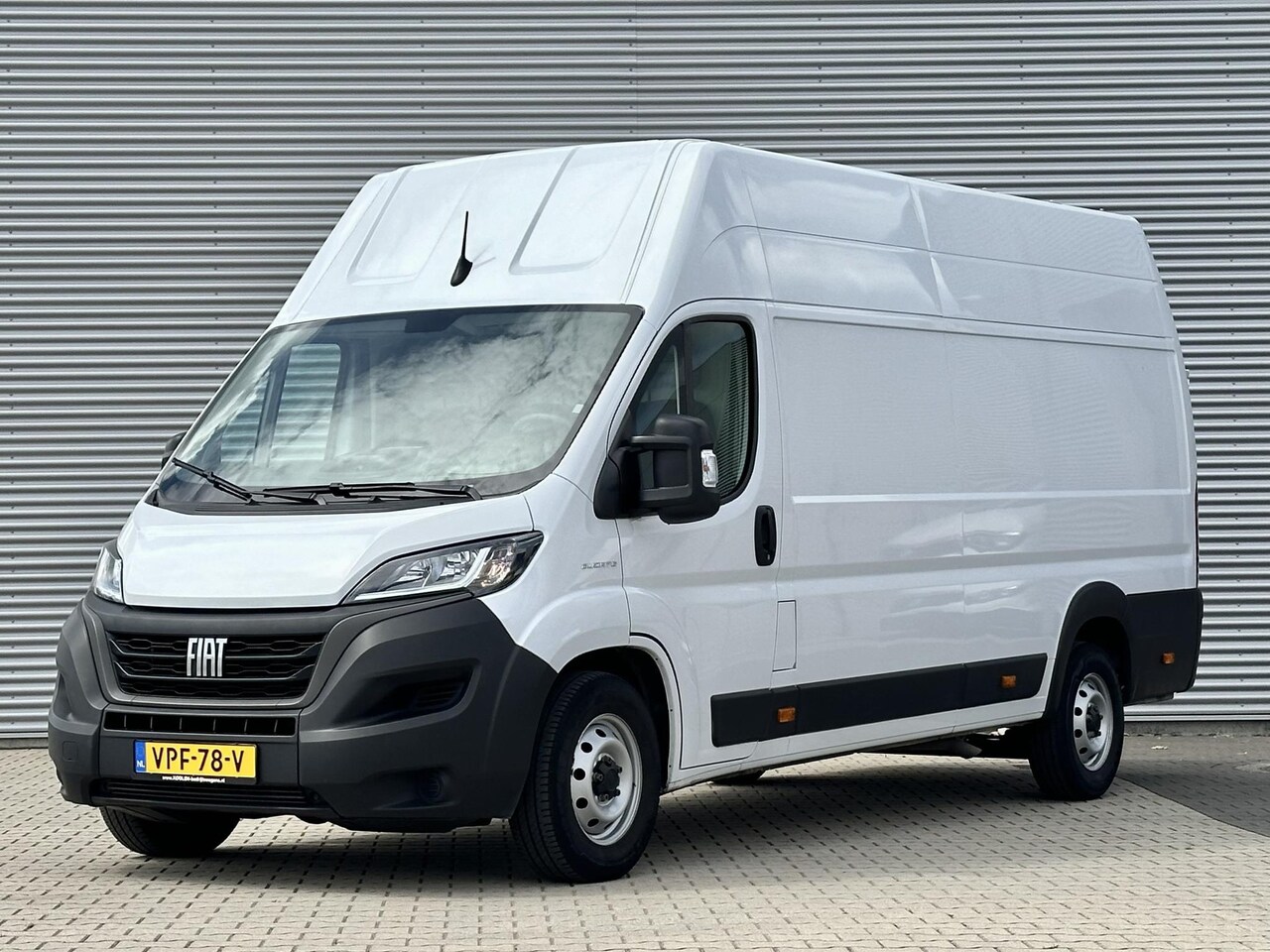 Fiat Ducato - 35H 2.2 MultiJet L3H3 Nieuw Model EXTRA HOOG - AutoWereld.nl