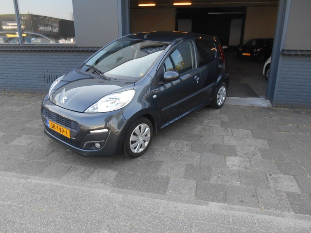 Peugeot 107 - 1.0 Active 1.0 ACTIVE - AutoWereld.nl