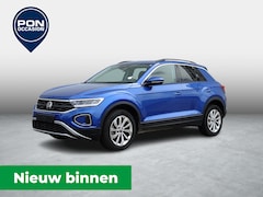 Volkswagen T-Roc - 1.5 TSI Life | NIEUW BINNEN | App Connect | Park Assist | ACC | Getint Glas |