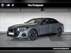 BMW i5 - Sedan M60 xDrive 84 kWh | M Sportpakket Pro | Glazen panoramadak | Selections