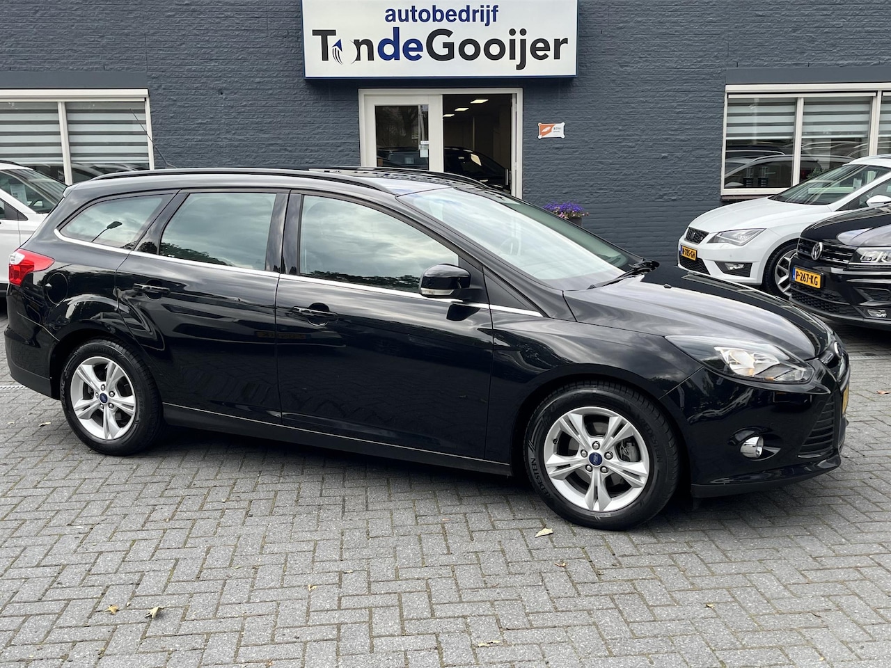 Ford Focus Wagon - 1.0 EcoBoost Titanium | CLIMA | STOELVERW. | - AutoWereld.nl