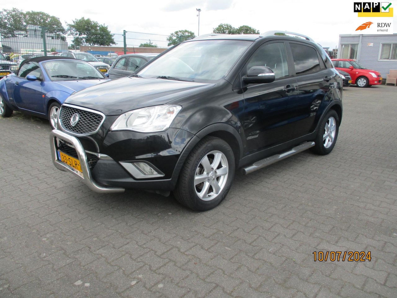 SsangYong Korando - SsangYong Korando 2.0 XDI Quartz 5DRS-AIRCO-SIDE BAR - AutoWereld.nl