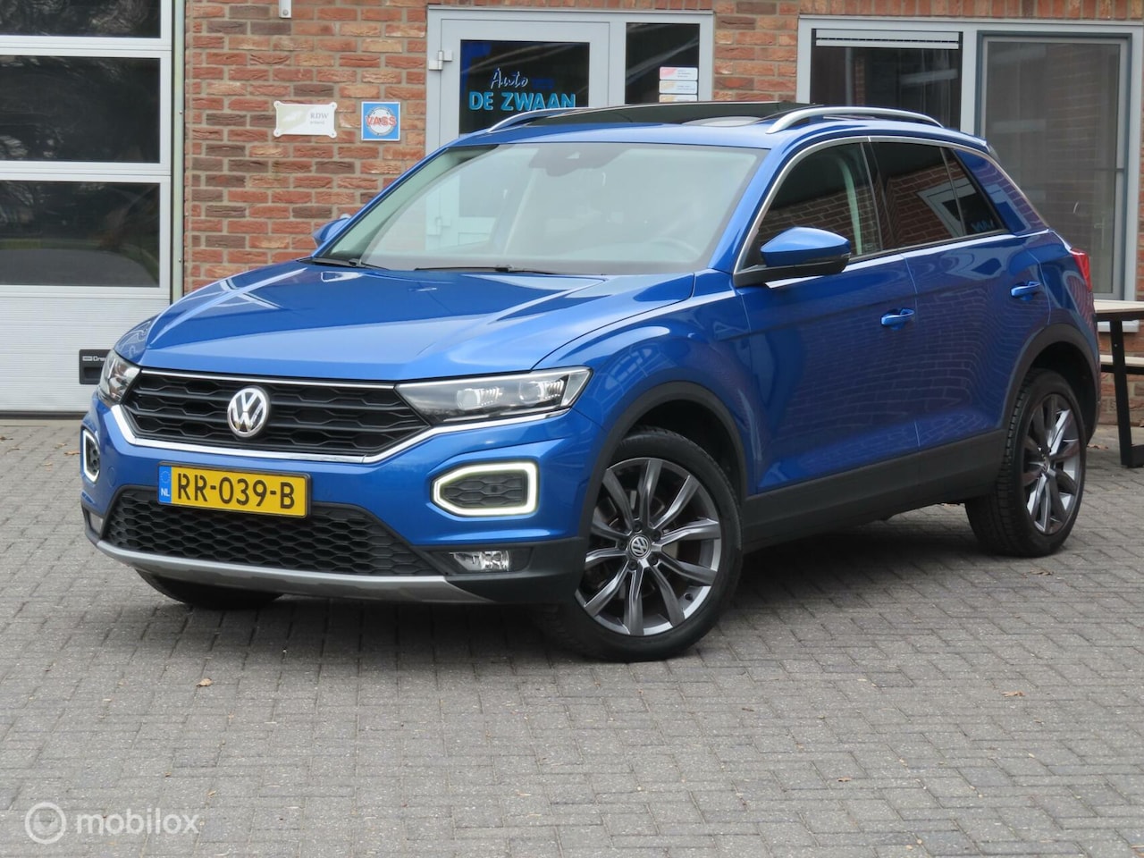 Volkswagen T-Roc - 1.0 TSI Style 1.0 TSI Style 115 PK, Virtual Cockpit, Panoramadak, 18 Inch - AutoWereld.nl