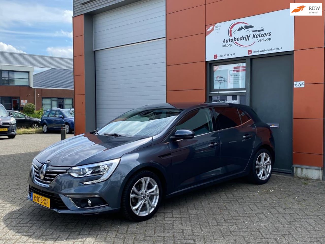 Renault Mégane - 1.3 TCe Intens KEYLES AUTOMAAT CLIMA APK LED - AutoWereld.nl