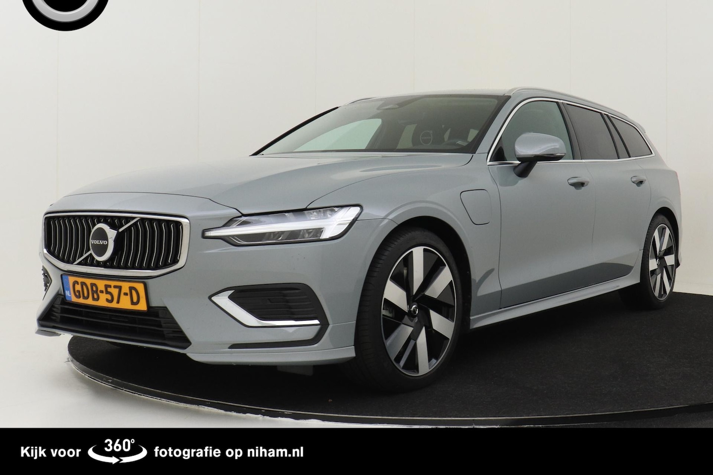 Volvo V60 - T6 RECHARGE ESSENTIAL EDITION *FISC. €53.700*|STYLING|LEDER|CLIMATE|ADAP.CRUISE|BLIS| - AutoWereld.nl