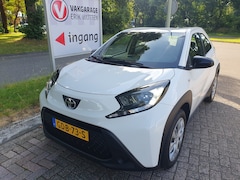 Toyota Aygo X - 1.0 VVT-i MT play