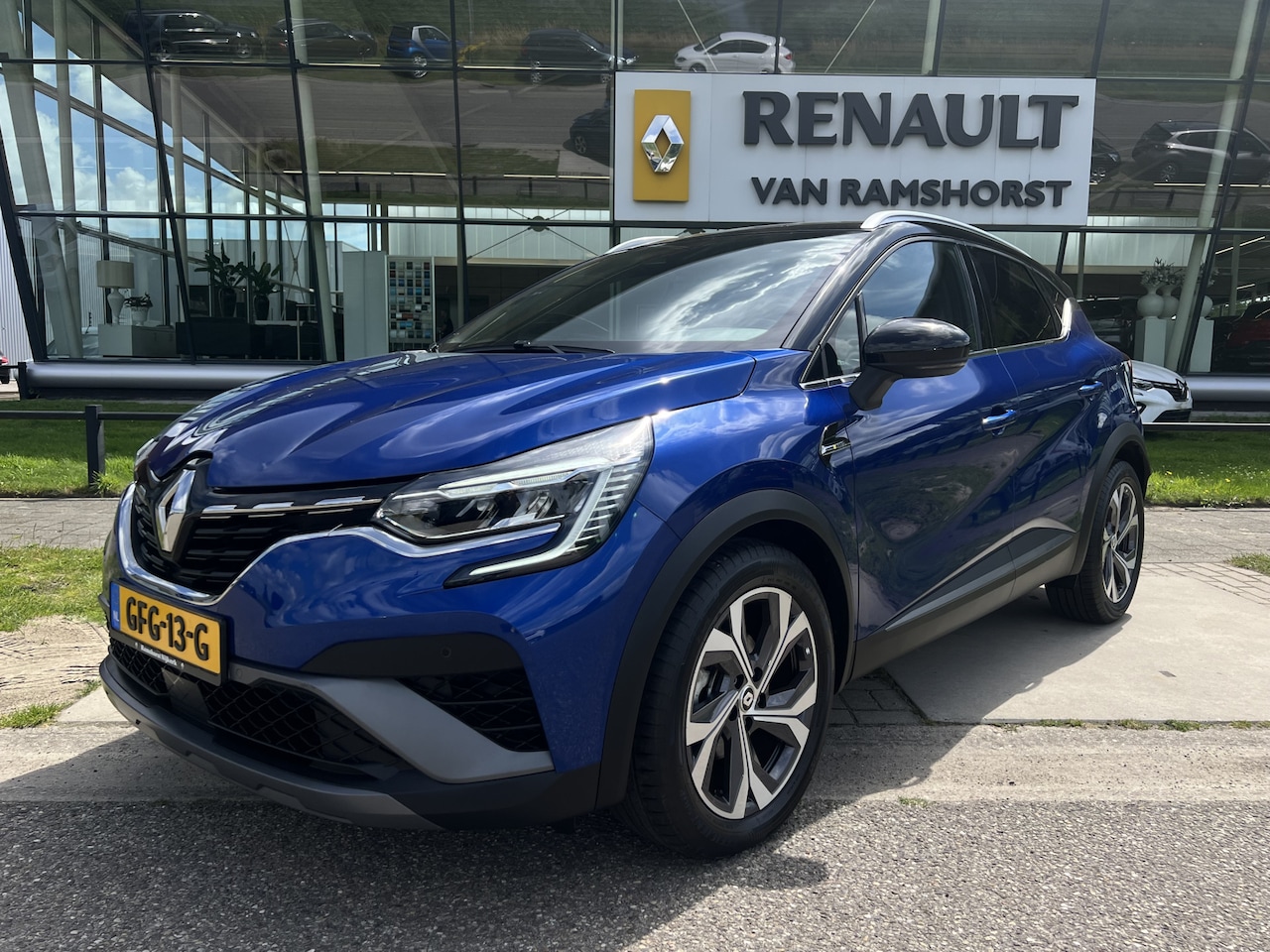 Renault Captur - 1.6 E-Tech Plug-in Hybrid 160 R.S. Line / Automaat / Keyless / Camera / Cruise / Lane assi - AutoWereld.nl