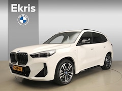 BMW iX1 - xDrive30 M-Sportpakket | LED | Leder | Navigatie | Schuifdak | Sportstoelen | DAB | Harman