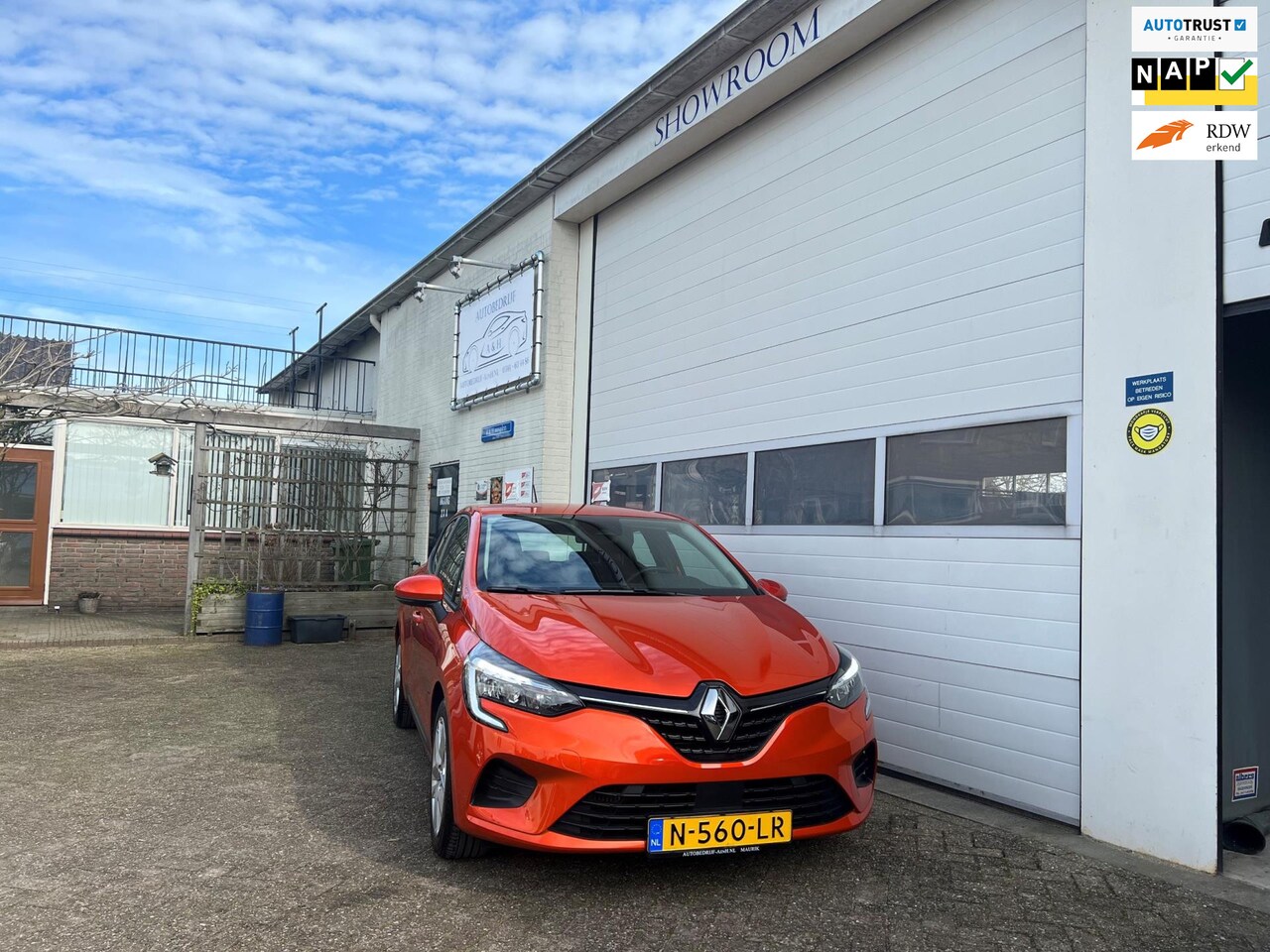 Renault Clio - 1.0 TCe Zen NIEUWSTAAT LAGE KM STAND MET FABRIEKS GARANTIE - AutoWereld.nl