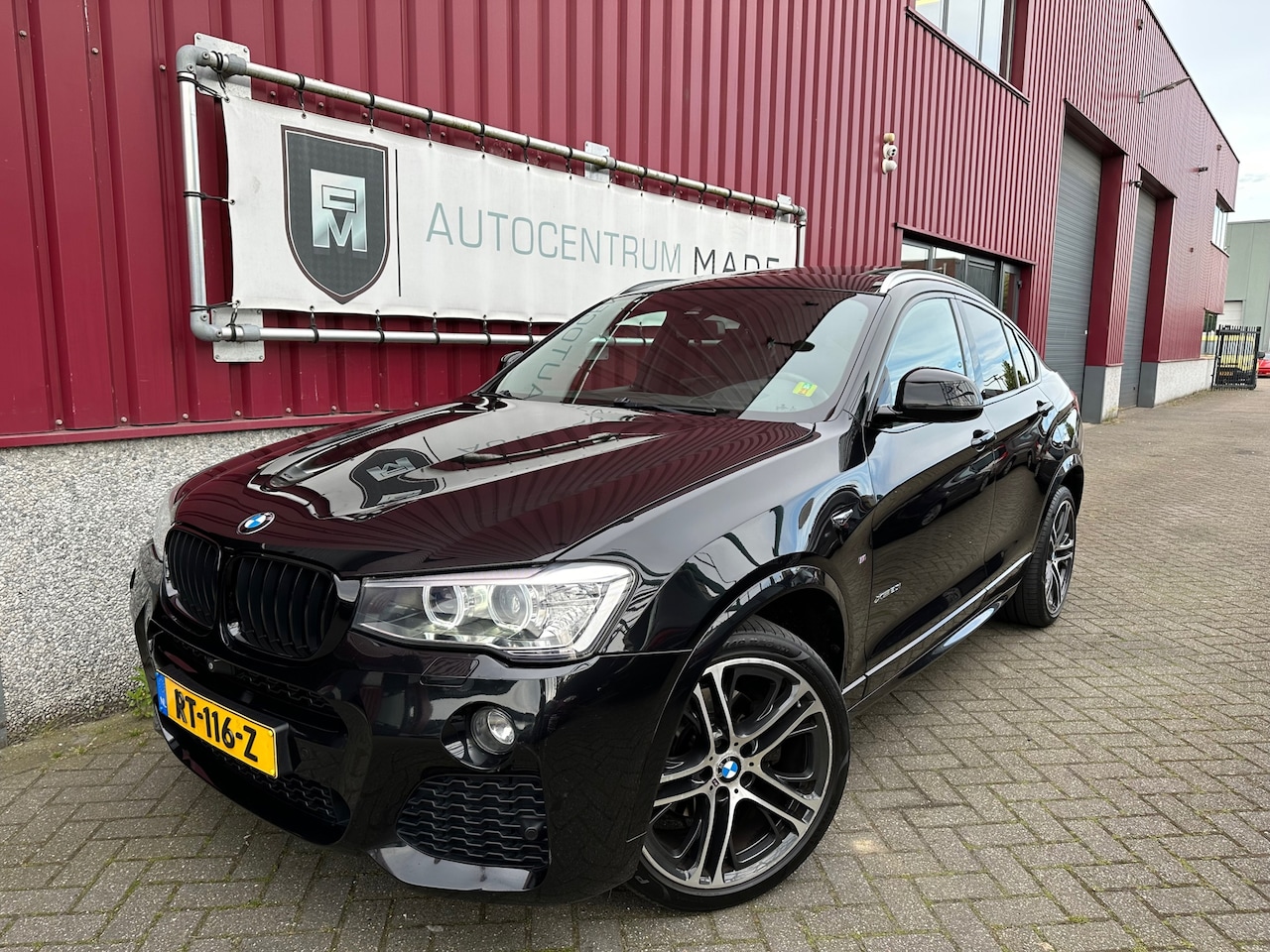 BMW X4 - XDrive20i High Executive xLine Edition // Clima // Navi // Pano.dak // PDC - AutoWereld.nl