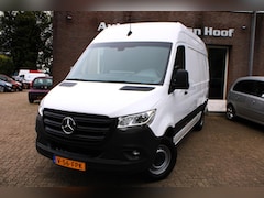 Mercedes-Benz Sprinter - 317 RWD L2H2 Airco, NAVI, 360 camera, Cruise, Apple Carplay, opstap achter, Houten laadvlo