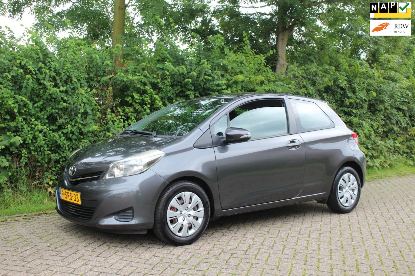 Toyota Yaris - 1.3 VVT-i Aspiration *Camera *Automaat *Cruise - AutoWereld.nl