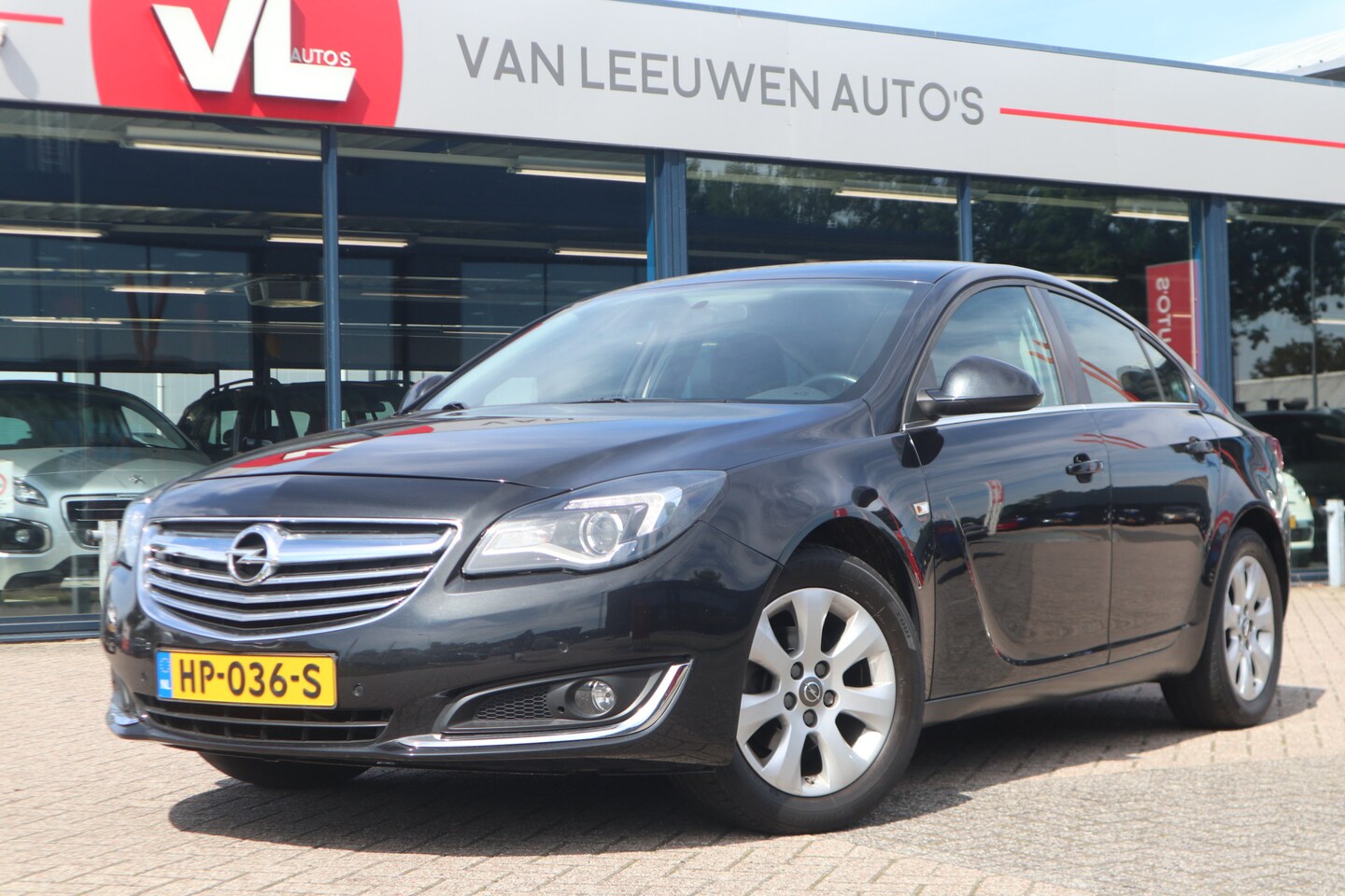 Opel Insignia - 1.4 T EcoFLEX Cosmo | APK 24-06-2025 | Navigatie | Cruise | Climate Control - AutoWereld.nl