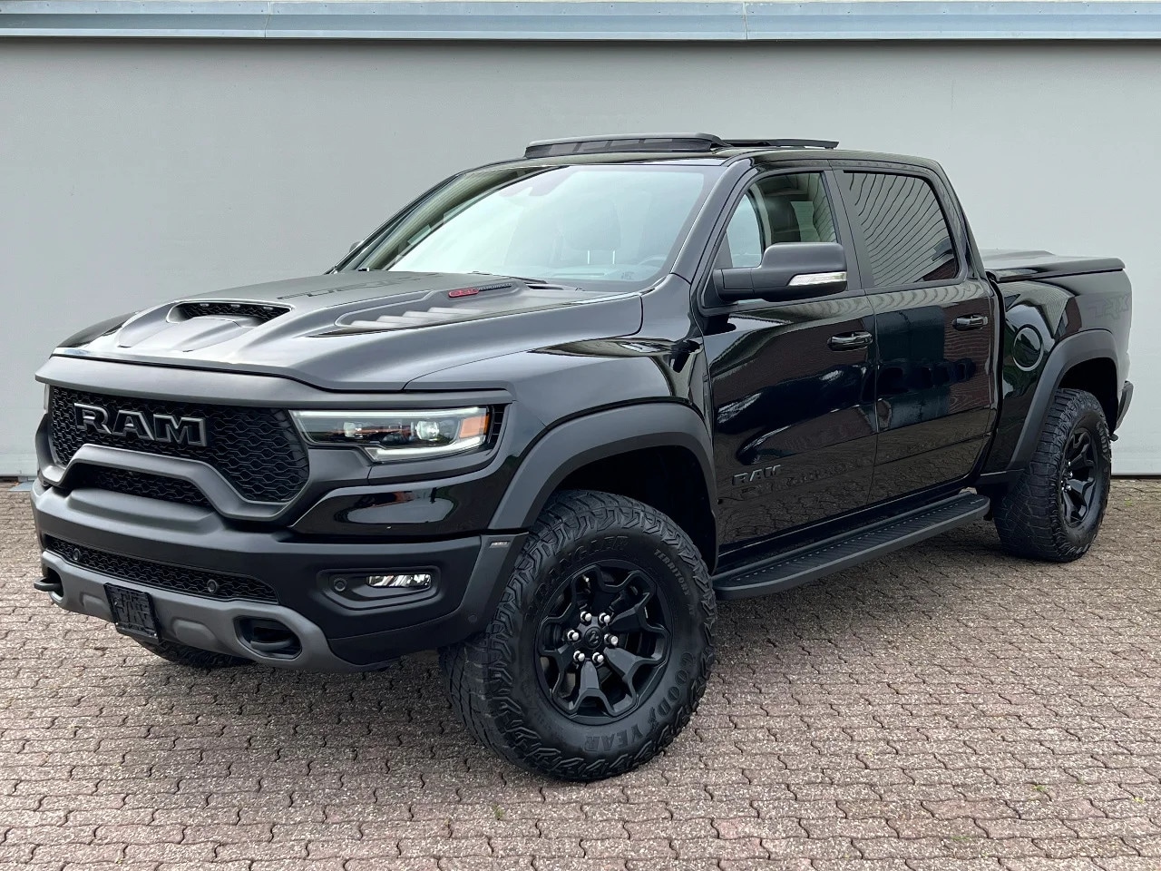 Dodge Ram Pick Up - TRX 6.2 V8 LPG Crew Cab - AutoWereld.nl