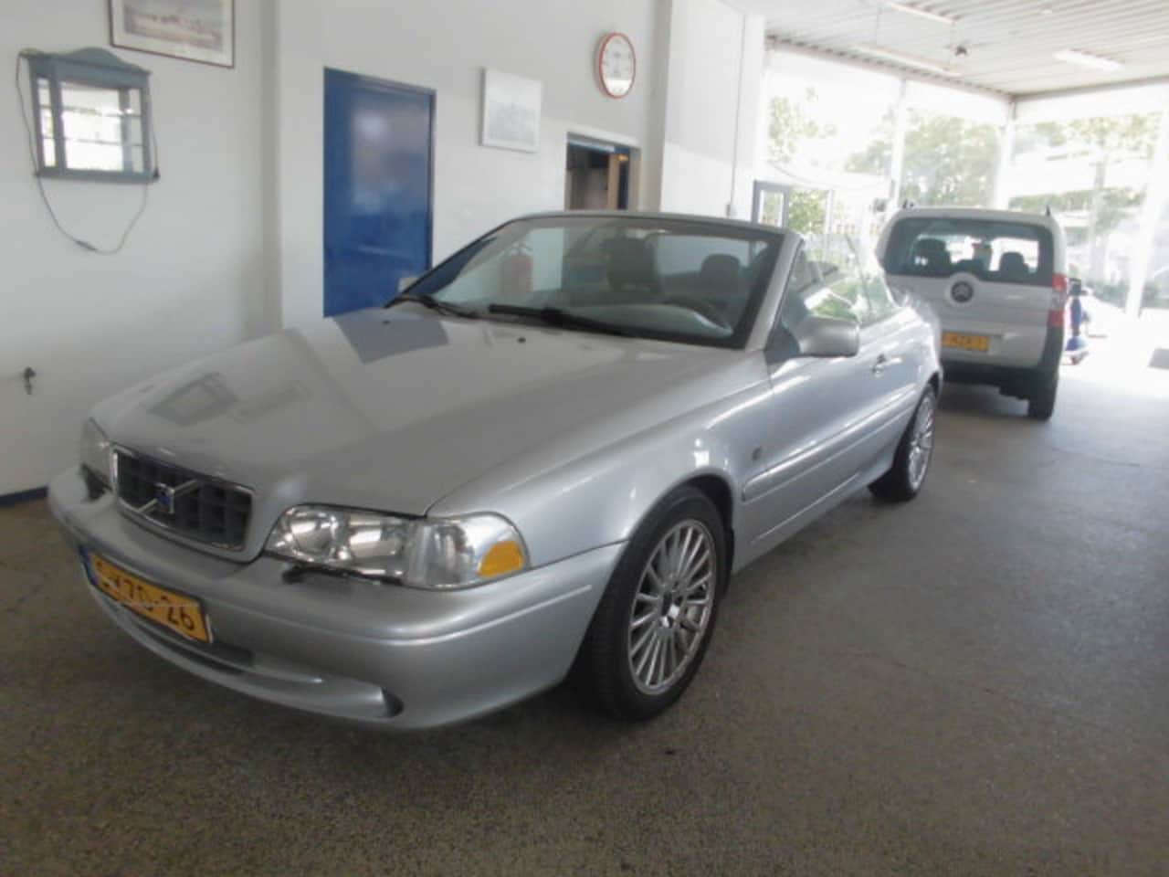 Volvo C70 Convertible - 2.0 T Cabrio - AutoWereld.nl