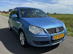 Volkswagen Polo - 1.4-16V Comfortline LPG / Nieuwe Distributieriem