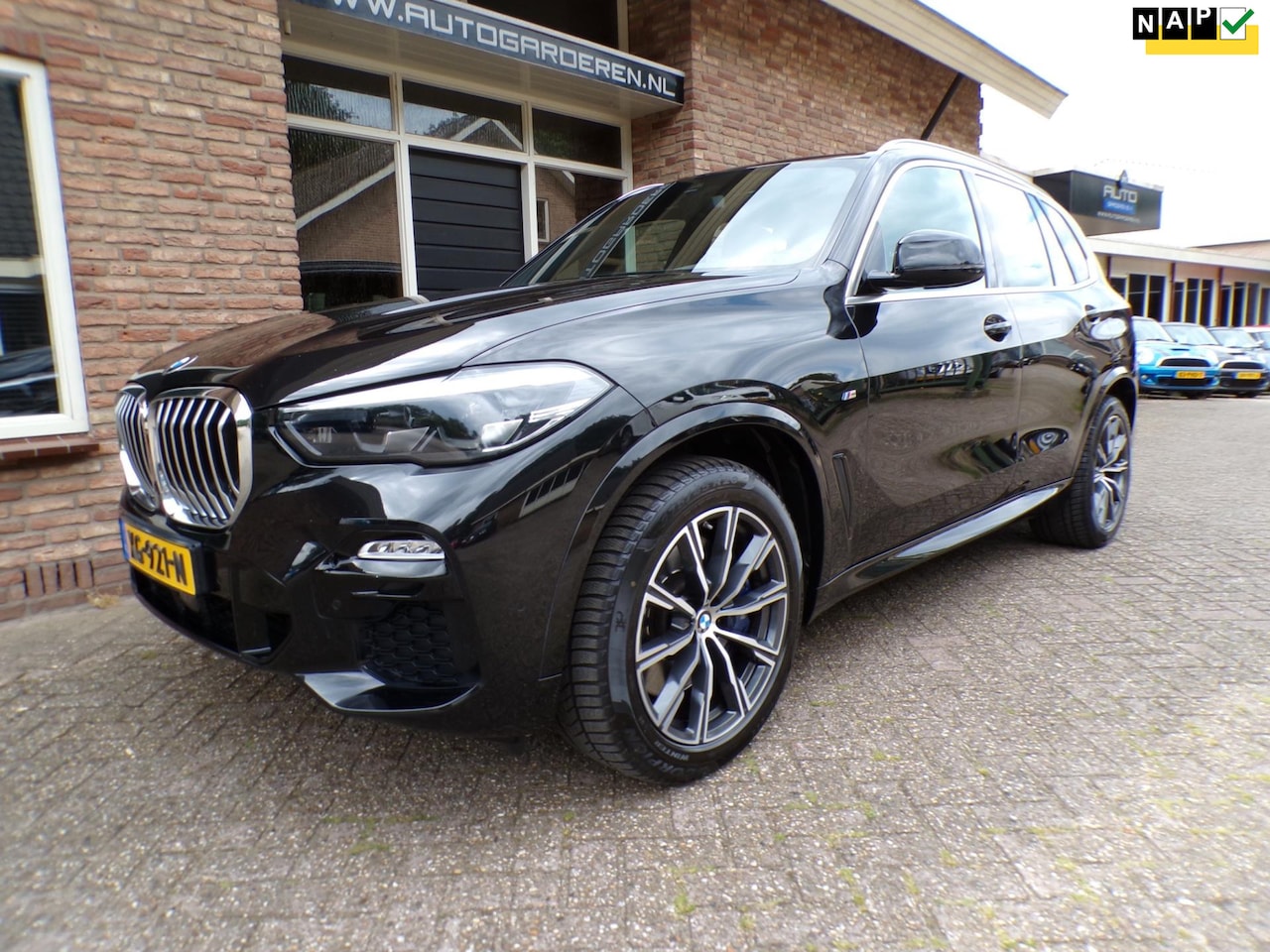 BMW X5 - XDrive40i High Executive Automaat / Leder / Panodak / M Pakket - AutoWereld.nl