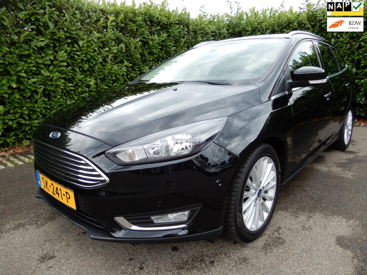 Ford Focus Wagon - 1.5 Titanium. Origineel Nederlandse auto met NAP. - AutoWereld.nl