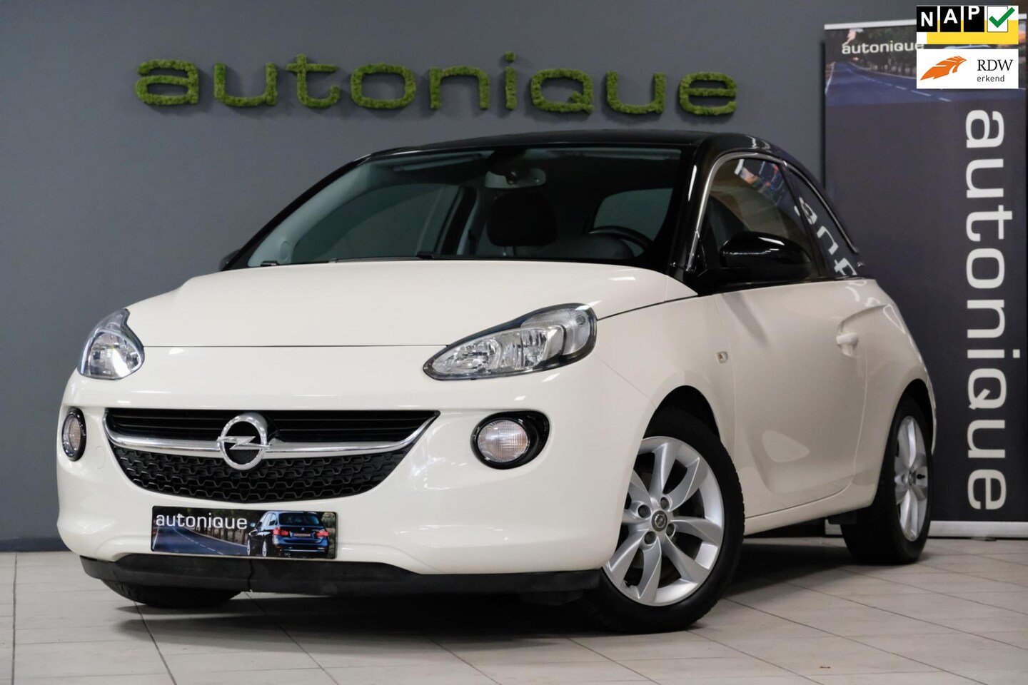 Opel ADAM - 1.2 Turbo Jam *103.119km* Airco | Stoel+Stuurverwarming | Zwart dak - AutoWereld.nl